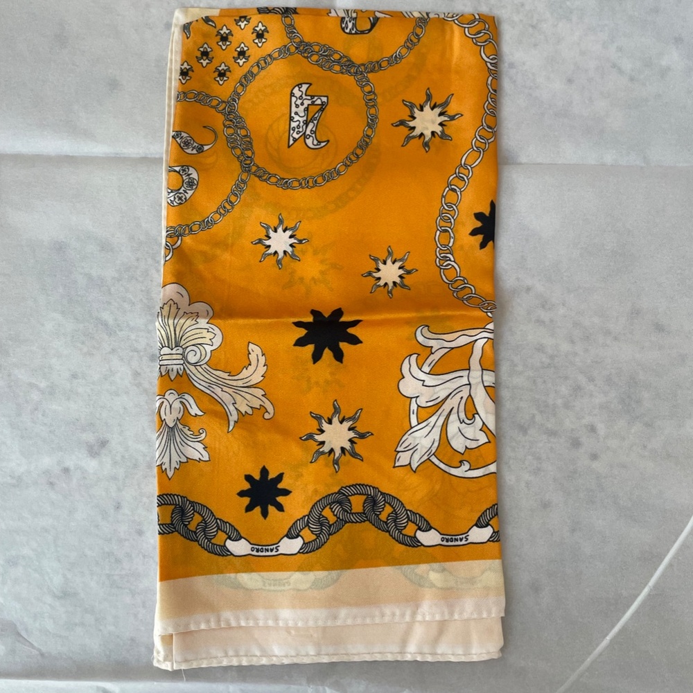 Printed Silk Twill Scarf from SANDRO - Picture 4 of 9
